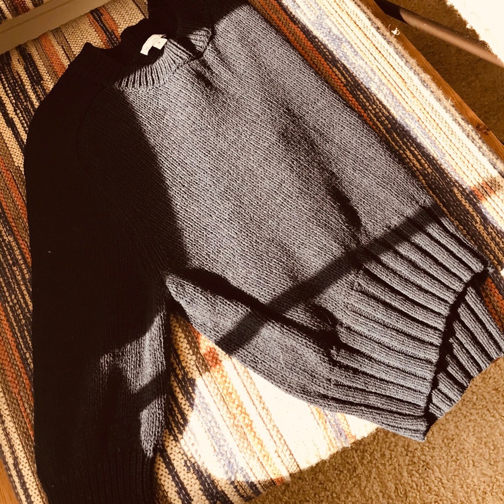 GAP SWEATER